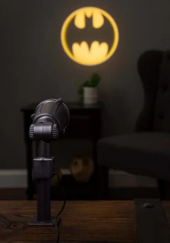 Kurt Adler Batman 14-Inch Bat Signal Projector