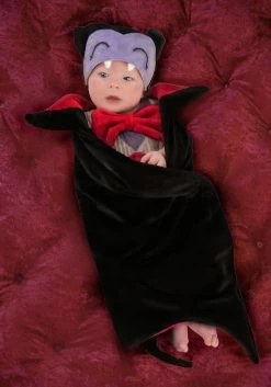 New Arrival -Halloween Costume Shop infant drooly dracula swaddle alt1