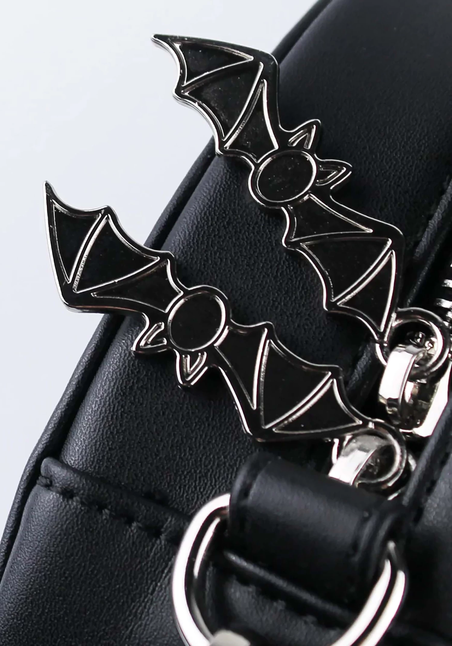 Cakeworthy Mickey Vampire Crossbody Purse 6 Cakeworthy Mickey Vampire Crossbody Purse - Image 4