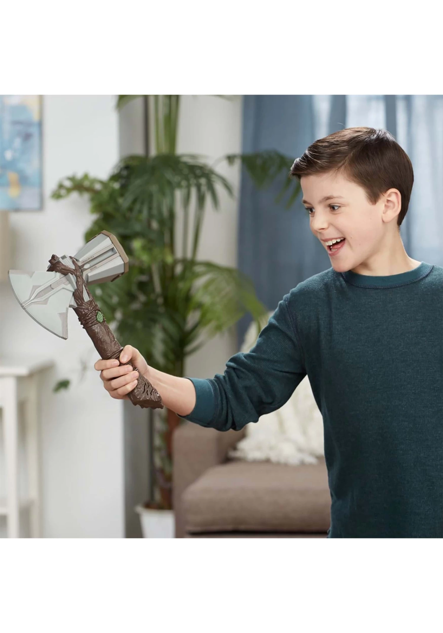 Hasbro Thor Stormbreaker Axe For Role Play 5 Hasbro Thor Stormbreaker Axe For Role Play - Image 3