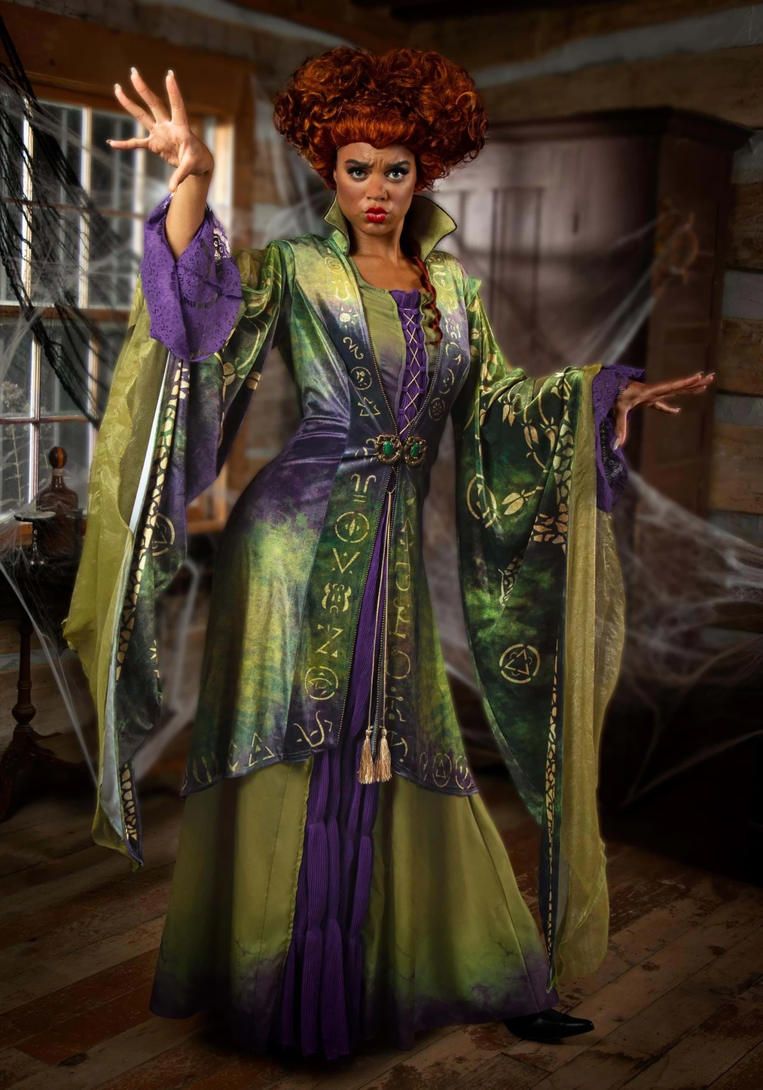 Winifred Sanderson Costume For Women From Disney’s Hocus Pocus 4 Winifred Sanderson Costume For Women From Disney’s Hocus Pocus - Image 2