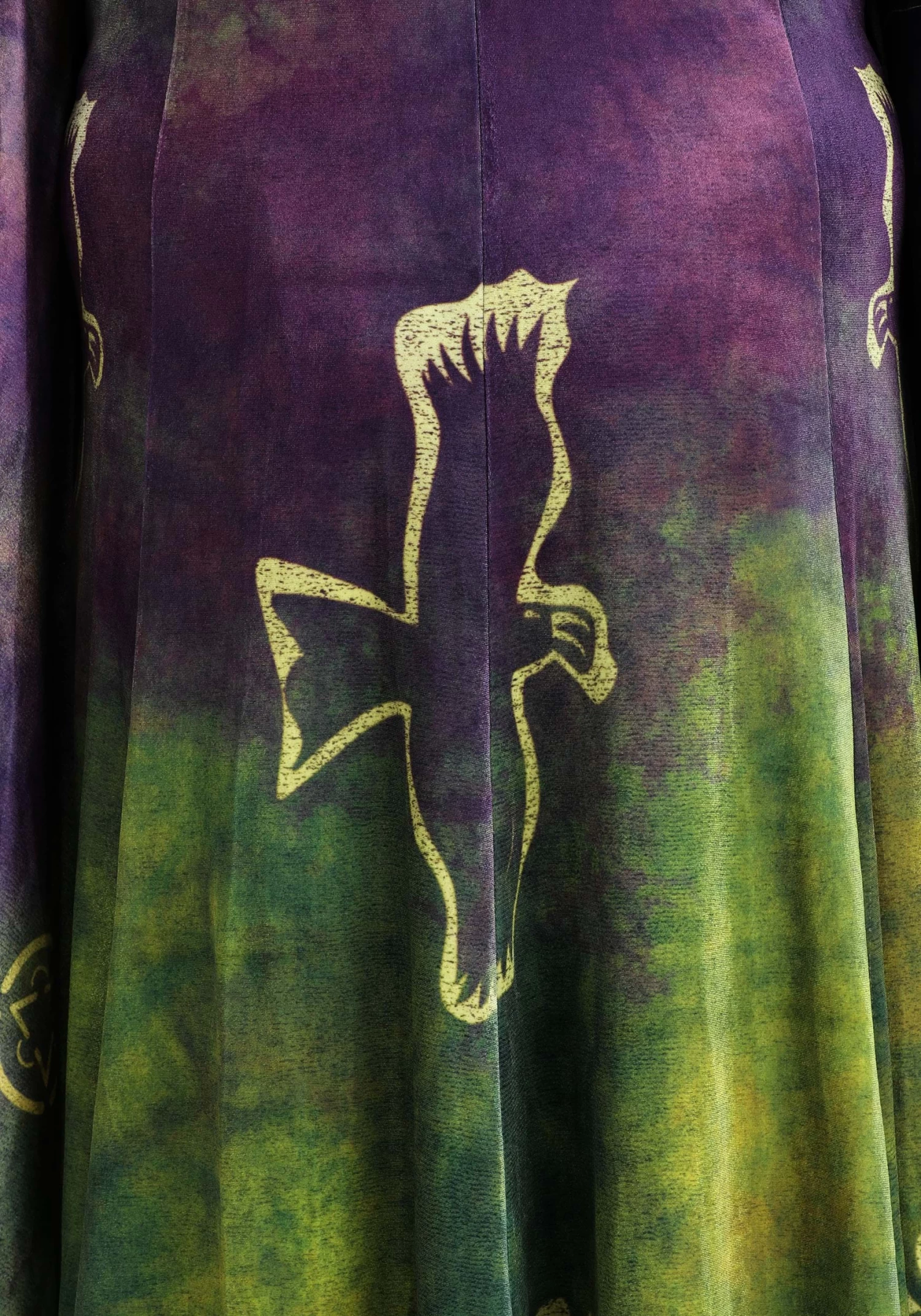 Winifred Sanderson Costume For Women From Disney’s Hocus Pocus 22 Winifred Sanderson Costume For Women From Disney’s Hocus Pocus - Image 20